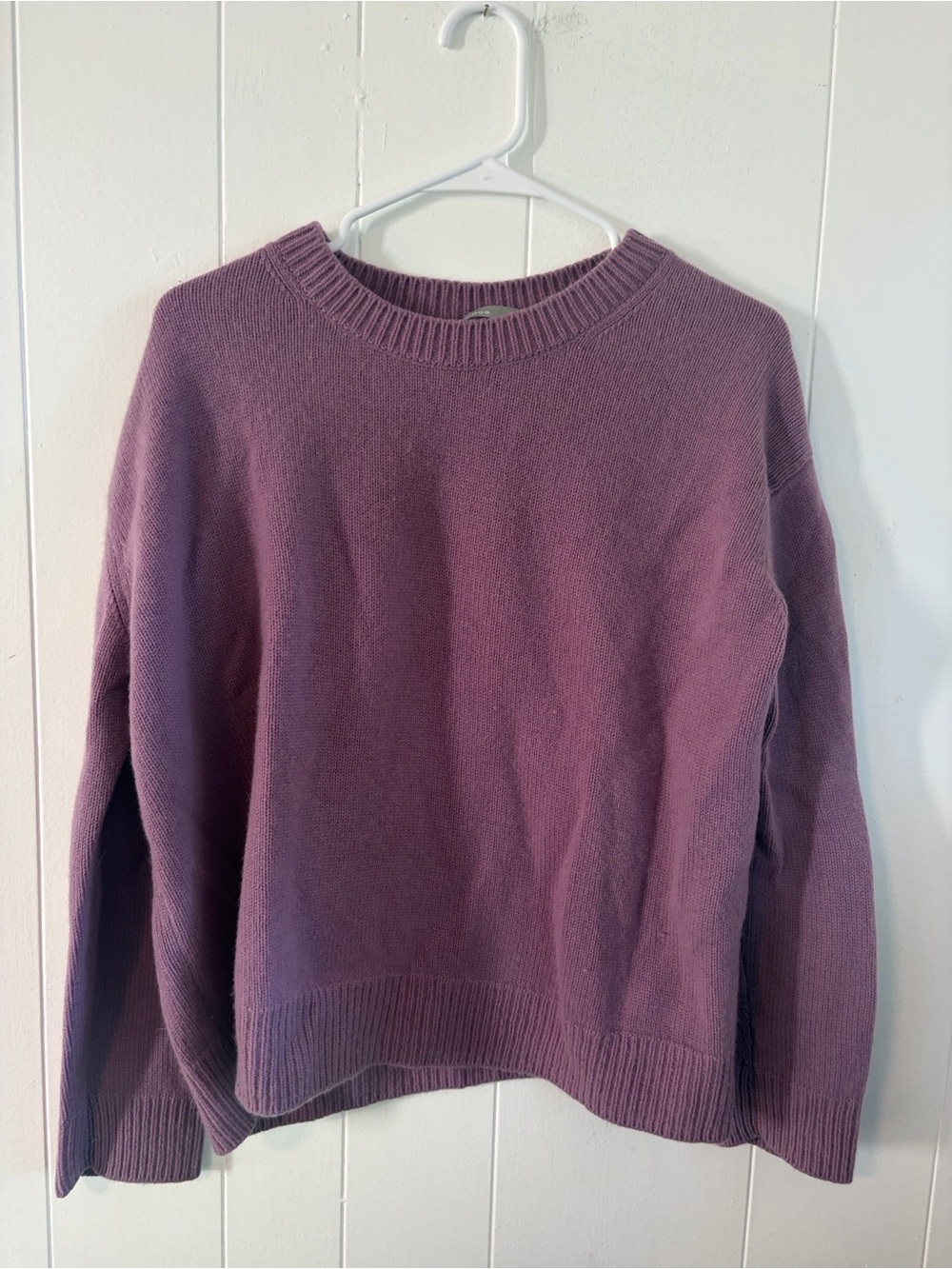 Vince 100% cashmere purple sweater